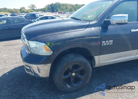 2015 Ram 1500 Laramie z USA, uszkodzony, nr VIN 1C6RR7NM0FS746714